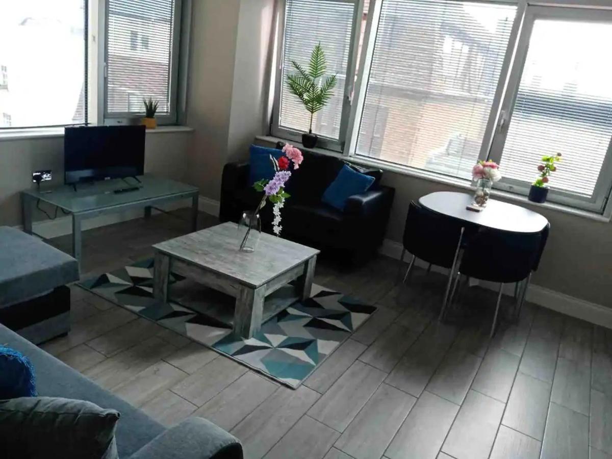 Beautiful Apartment Very Close To The Beach Hove Exteriér fotografie