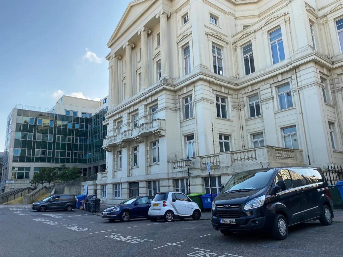 Beautiful Apartment Very Close To The Beach Hove Exteriér fotografie