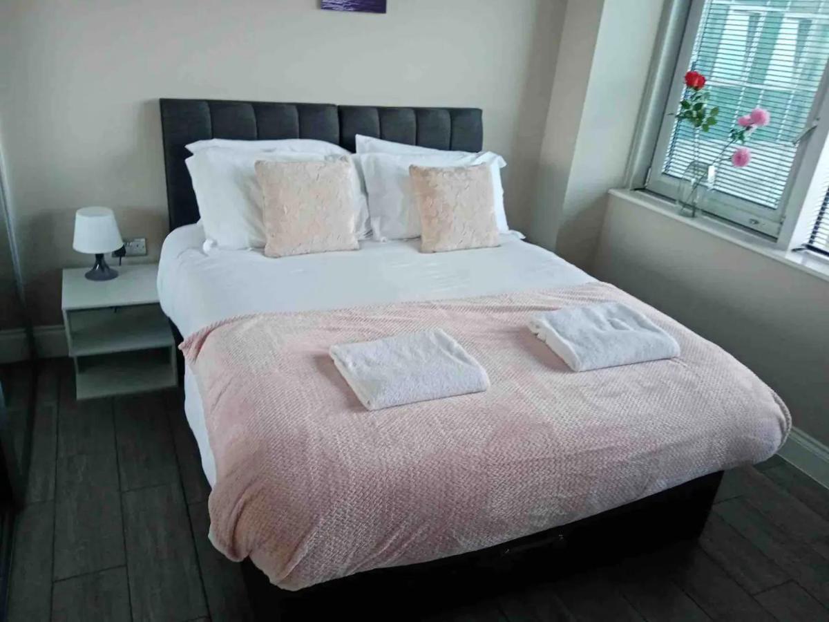 Beautiful Apartment Very Close To The Beach Hove Exteriér fotografie