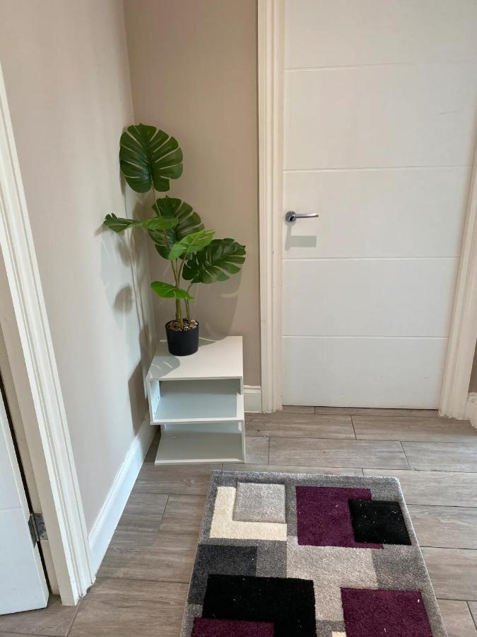 Beautiful Apartment Very Close To The Beach Hove Exteriér fotografie