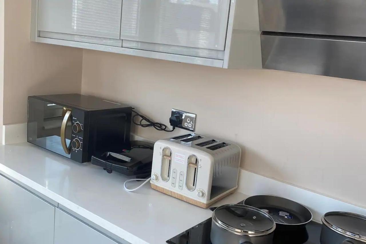 Beautiful Apartment Very Close To The Beach Hove Exteriér fotografie
